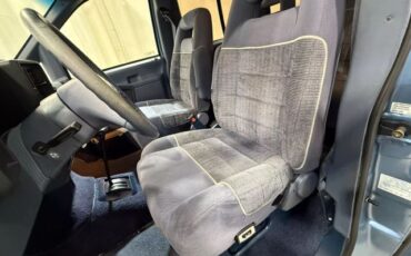 Ford-Aerostar-1989-Van-13