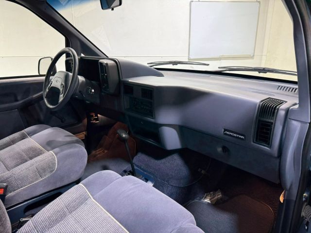 Ford-Aerostar-1989-Van-16