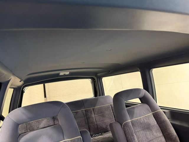 Ford-Aerostar-1989-Van-22