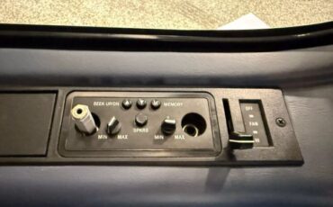 Ford-Aerostar-1989-Van-28
