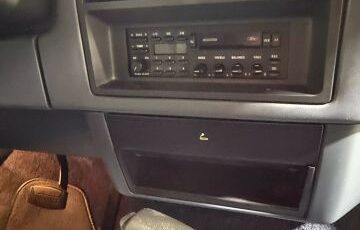 Ford-Aerostar-1989-Van-30