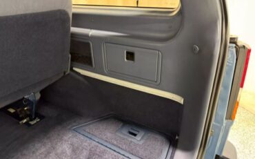 Ford-Aerostar-1989-Van-37