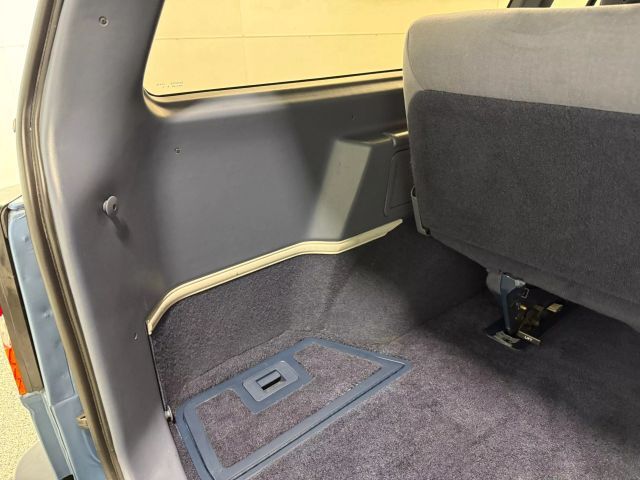Ford-Aerostar-1989-Van-39