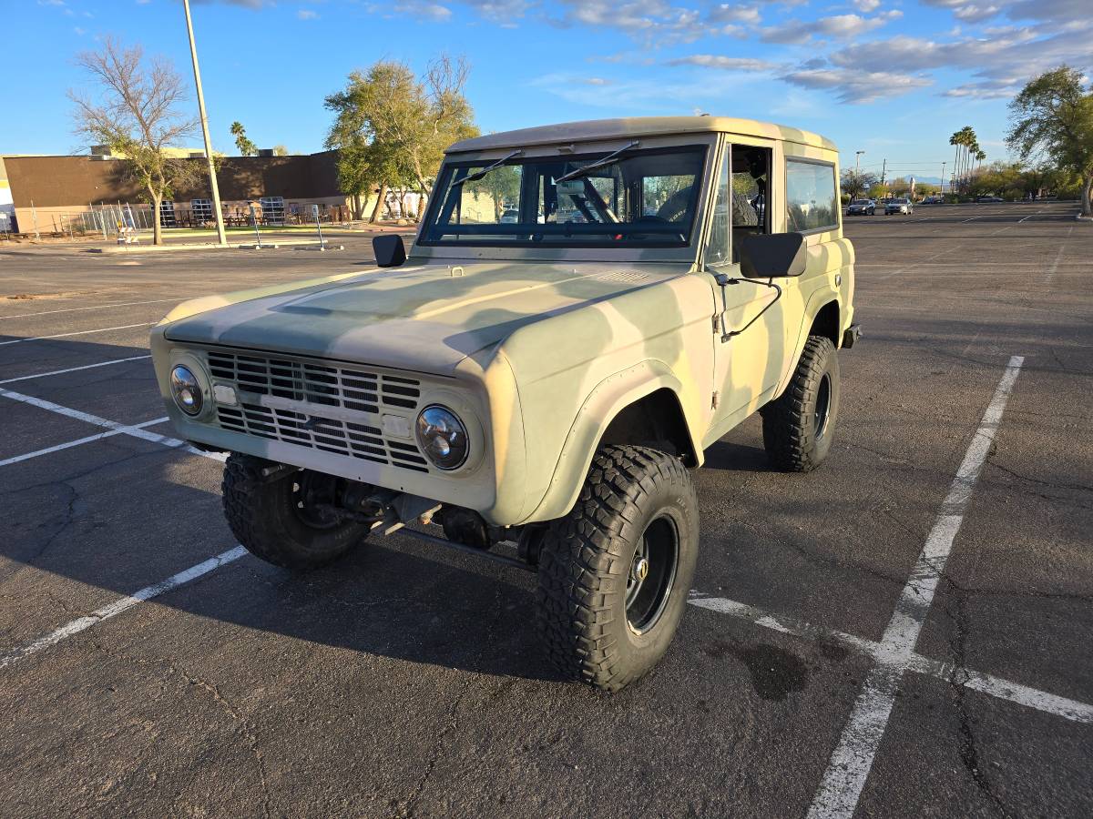 Ford-Bronco-1966-23