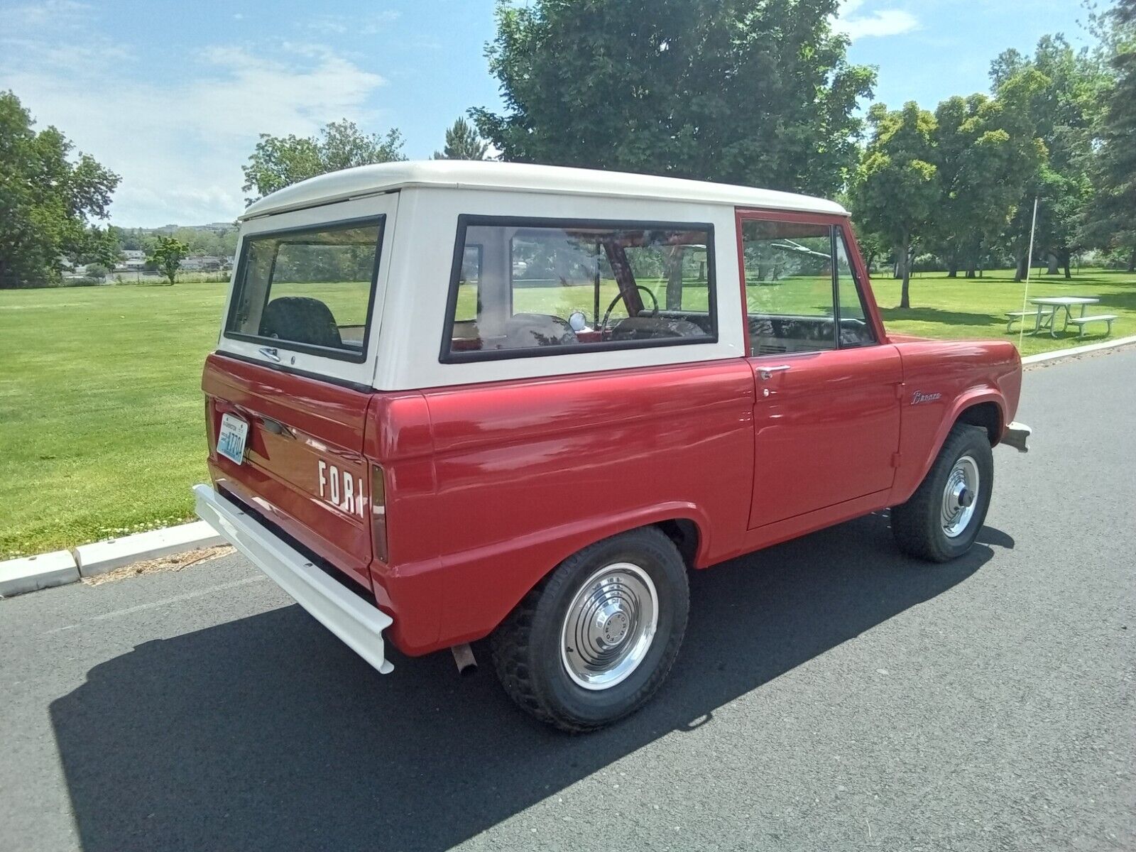 Ford-Bronco-1966-Convertible-22