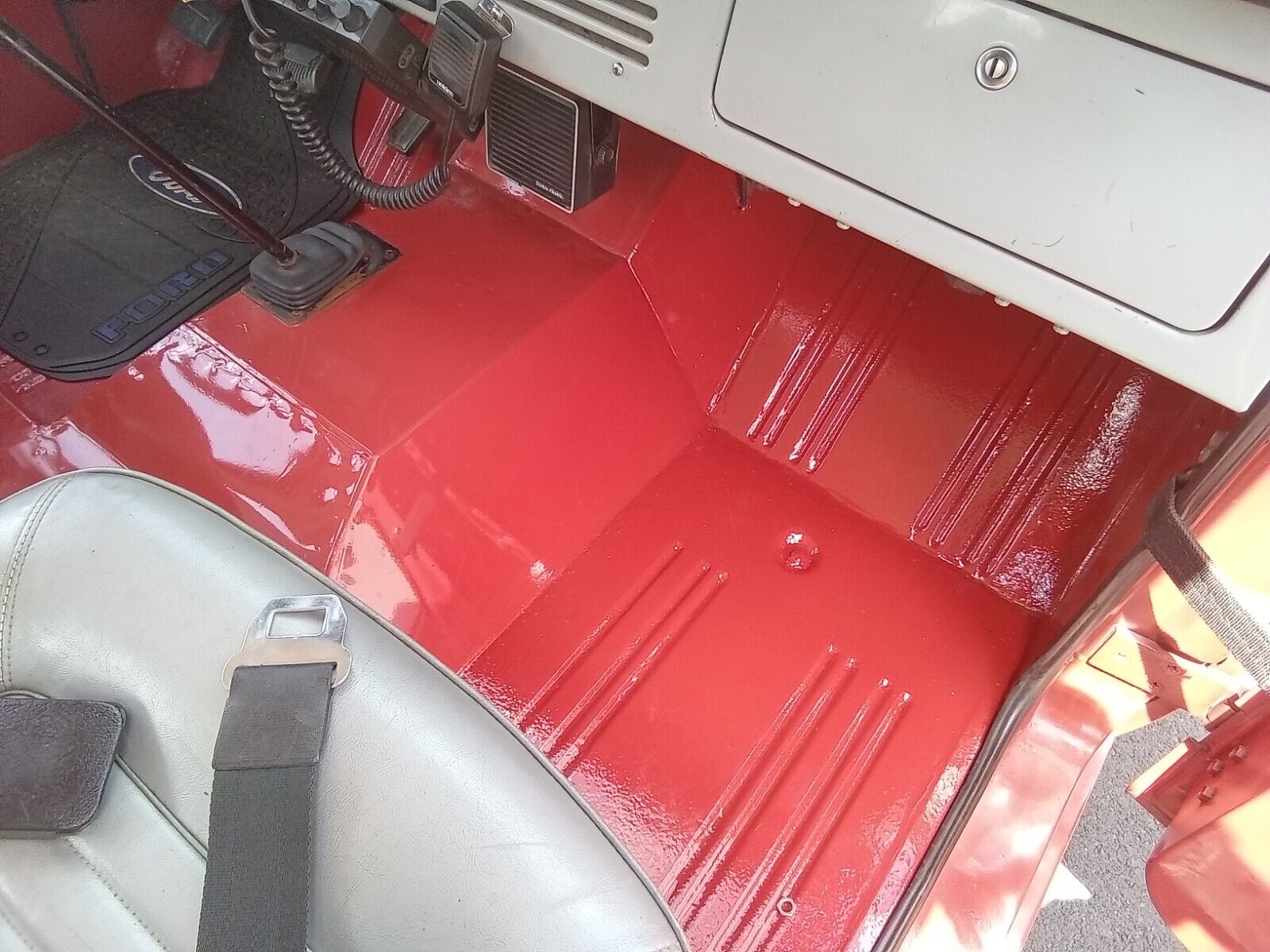 Ford-Bronco-1966-Convertible-26