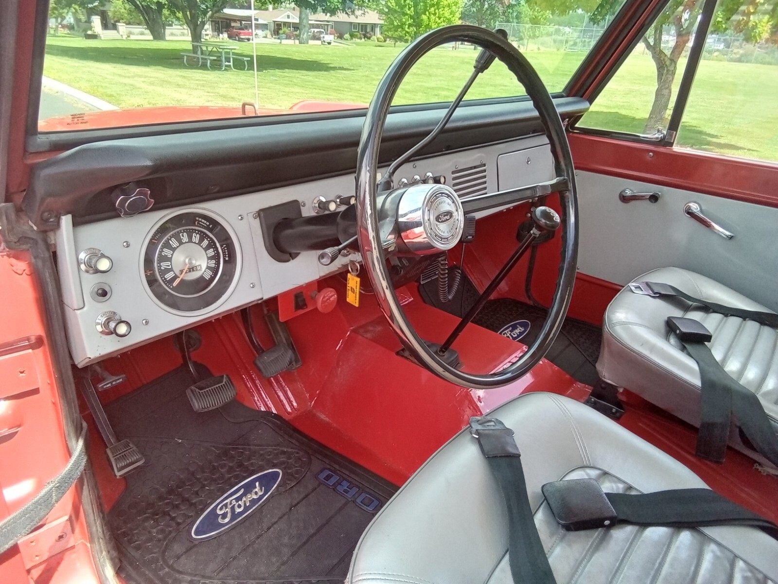 Ford-Bronco-1966-Convertible-5