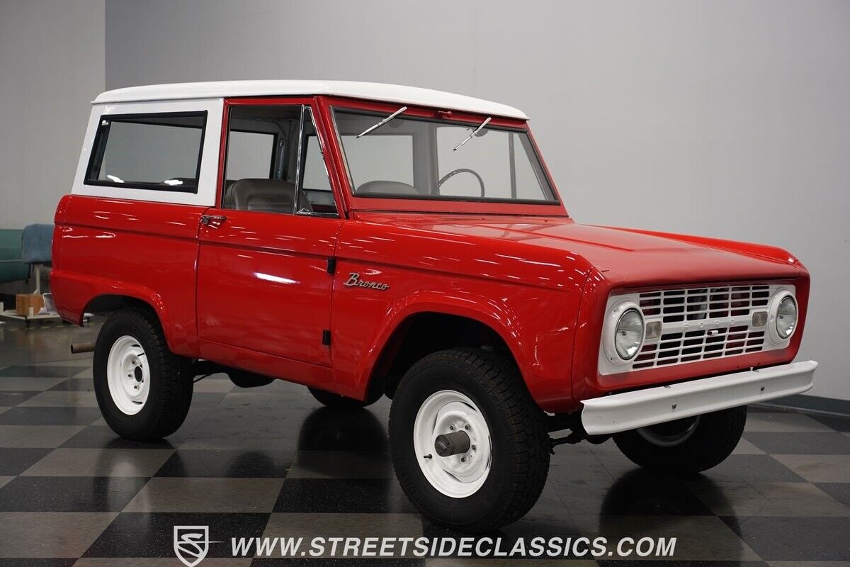 Ford-Bronco-1966-SUV-18