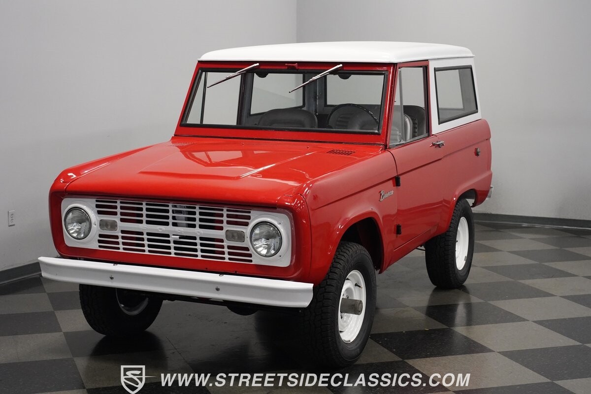 Ford-Bronco-1966-SUV-21