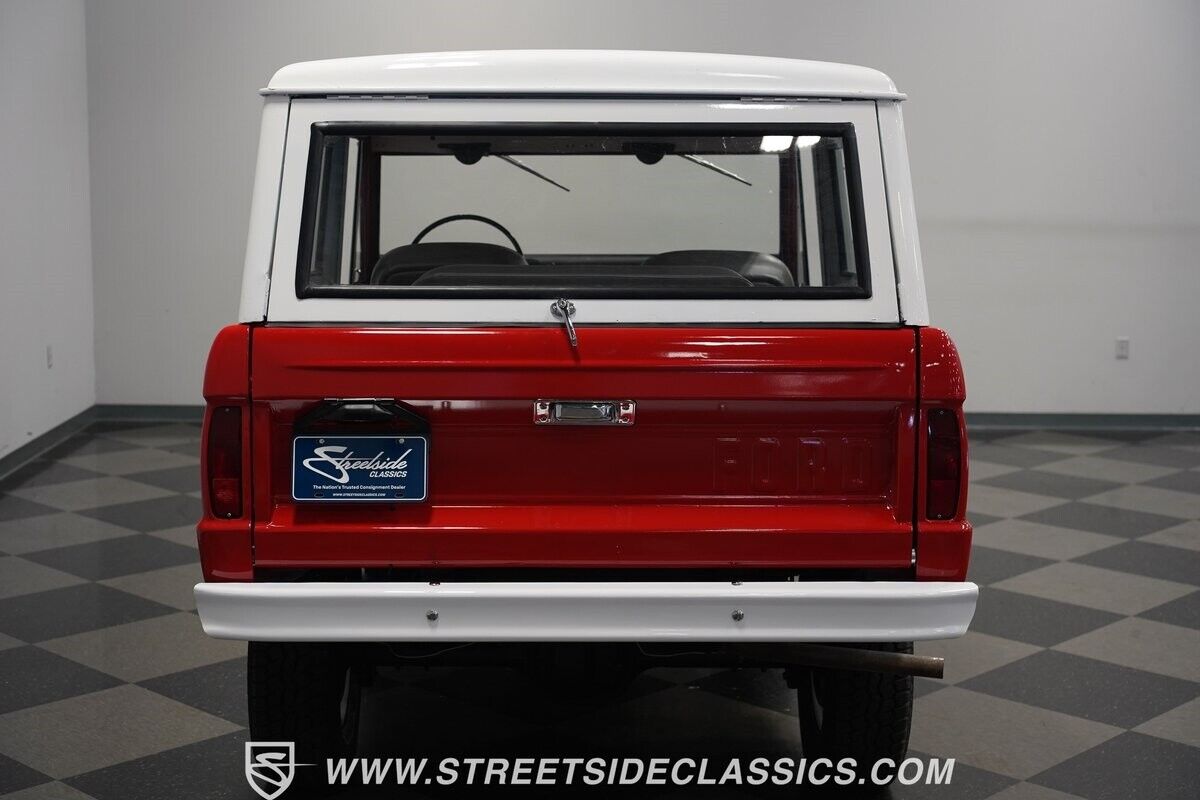 Ford-Bronco-1966-SUV-28