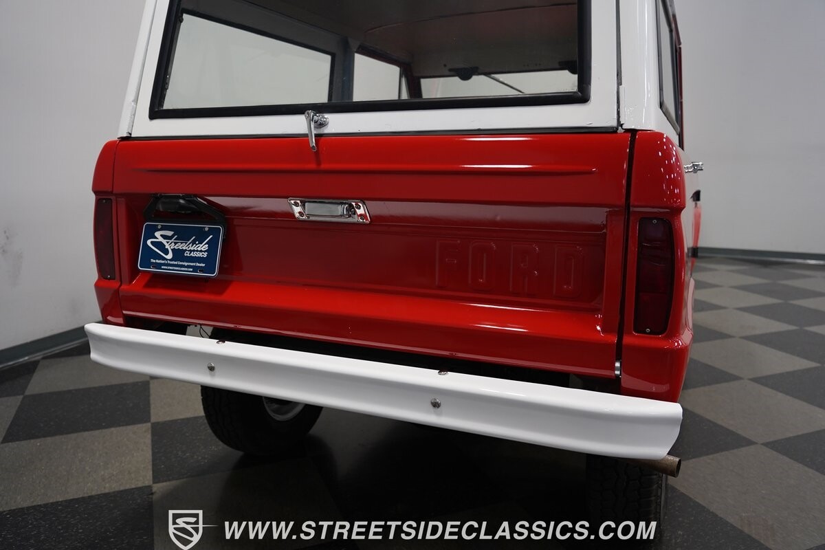 Ford-Bronco-1966-SUV-30