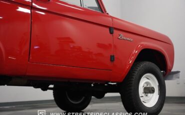 Ford-Bronco-1966-SUV-32