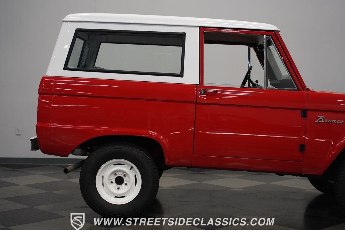 Ford-Bronco-1966-SUV-33