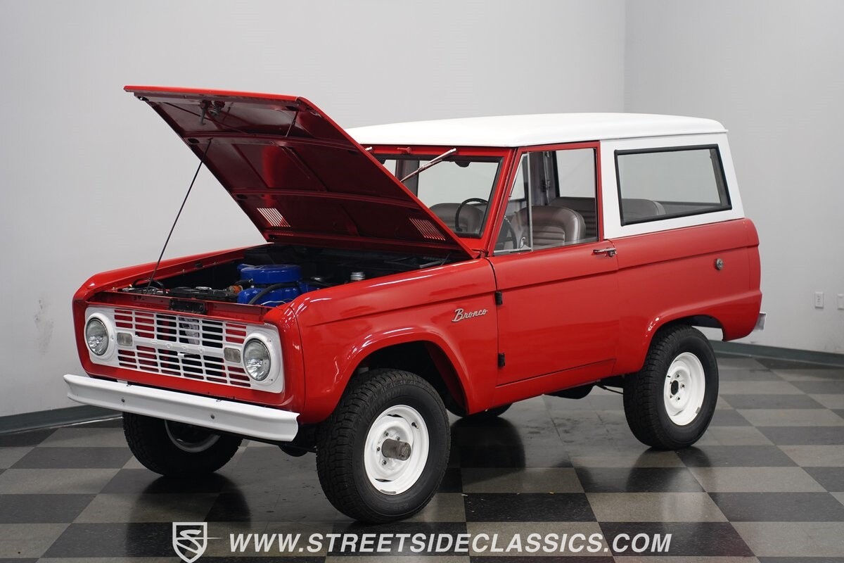 Ford-Bronco-1966-SUV-35