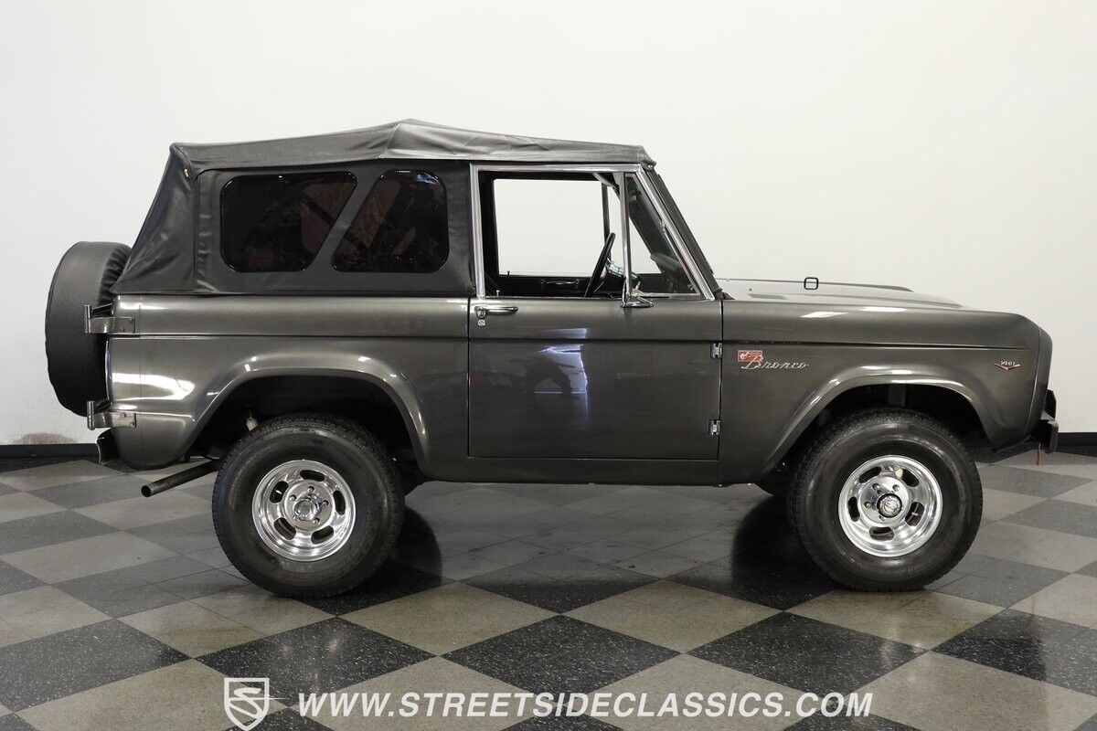 Ford-Bronco-1967-SUV-12