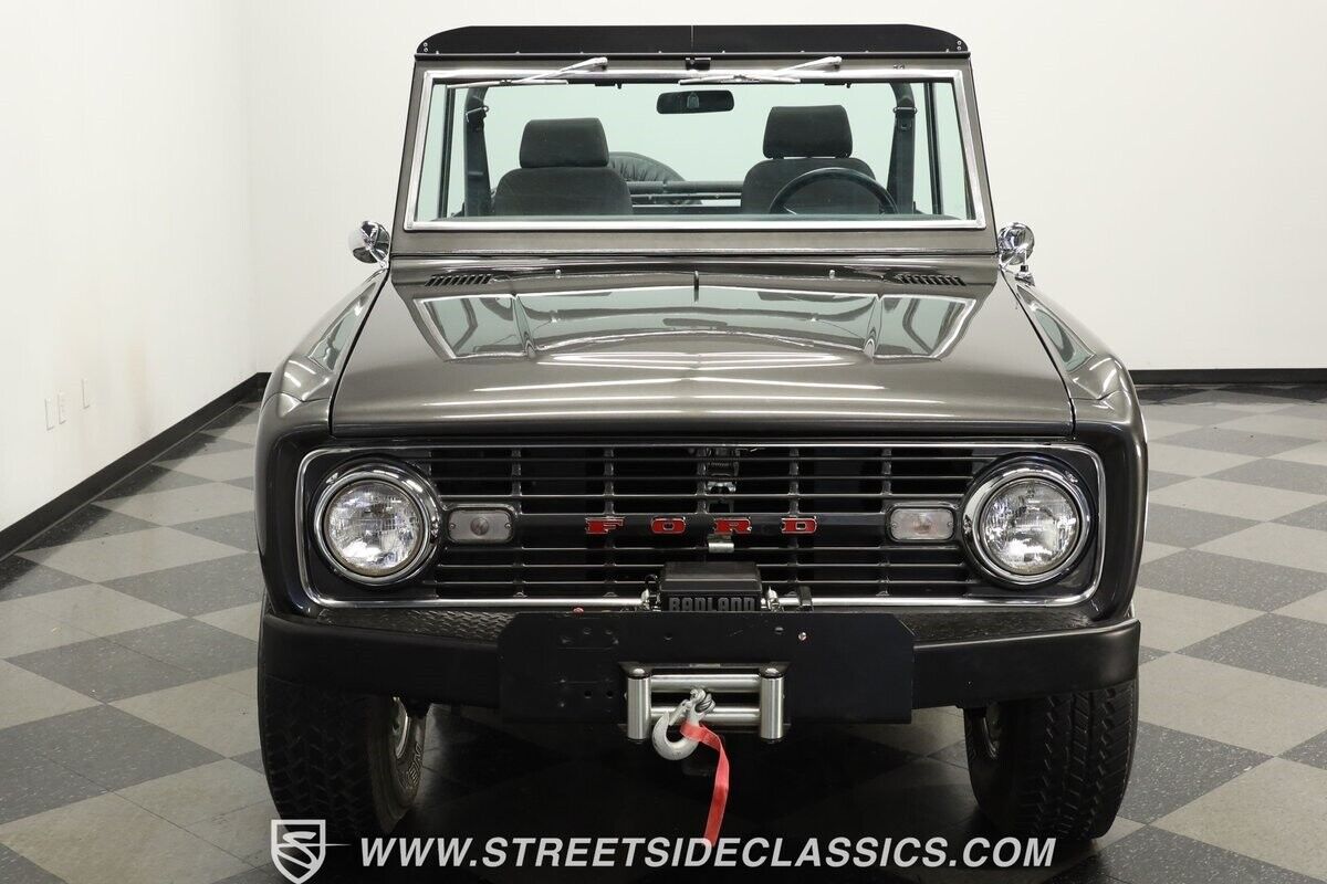 Ford-Bronco-1967-SUV-15
