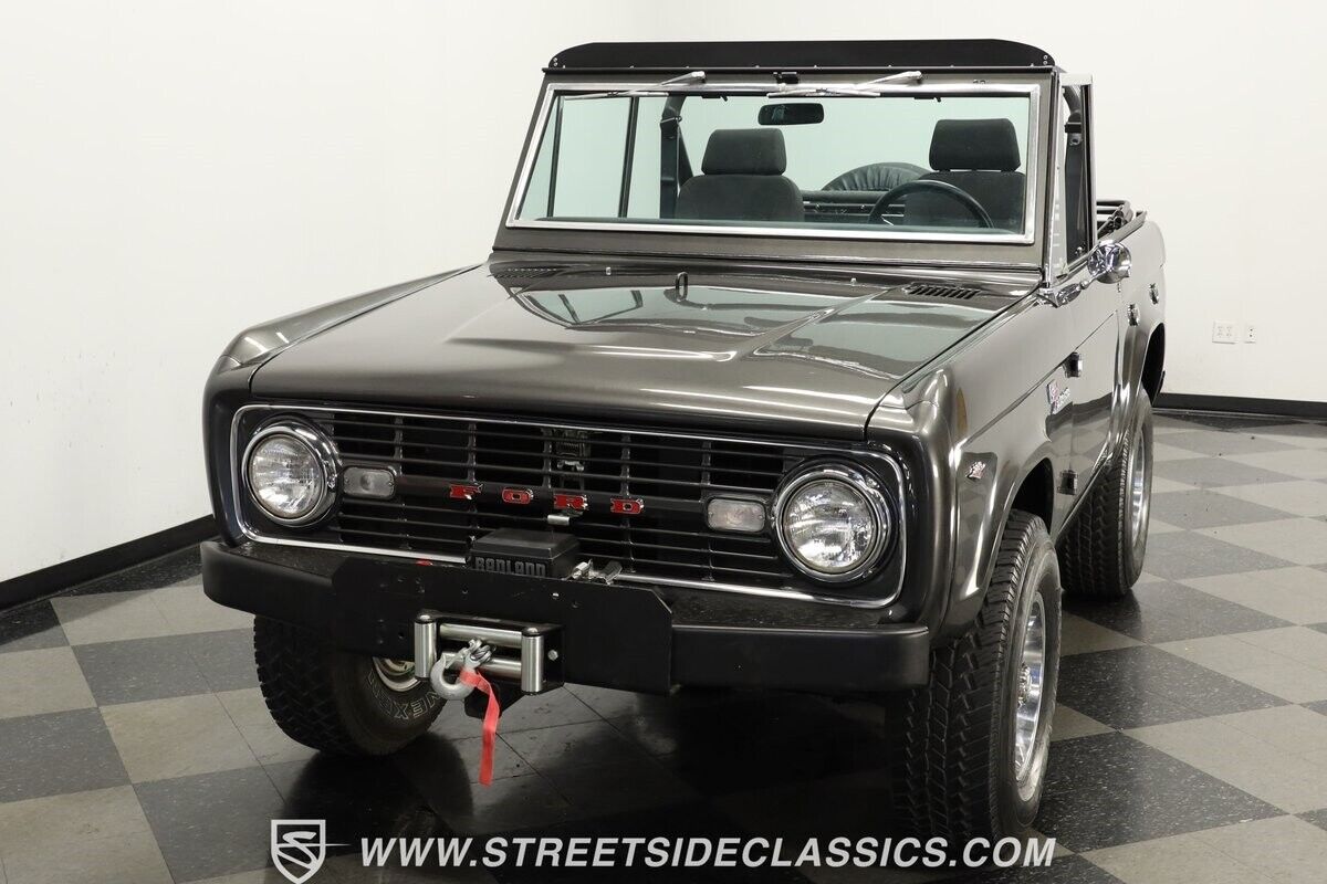 Ford-Bronco-1967-SUV-16