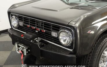 Ford-Bronco-1967-SUV-18