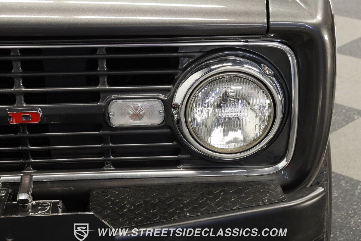 Ford-Bronco-1967-SUV-19