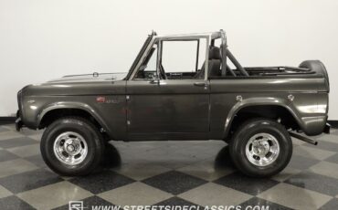 Ford-Bronco-1967-SUV-2