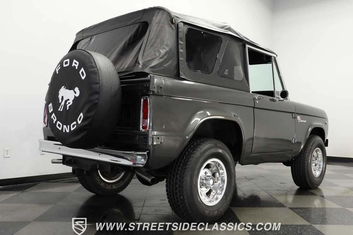 Ford-Bronco-1967-SUV-26