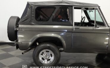 Ford-Bronco-1967-SUV-27