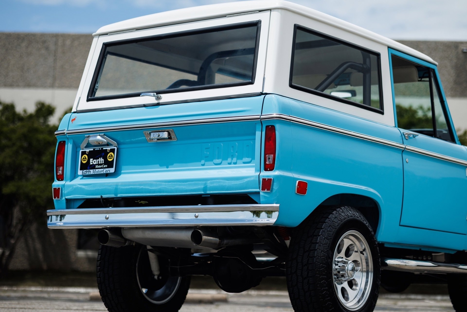 Ford-Bronco-1968-SUV-19