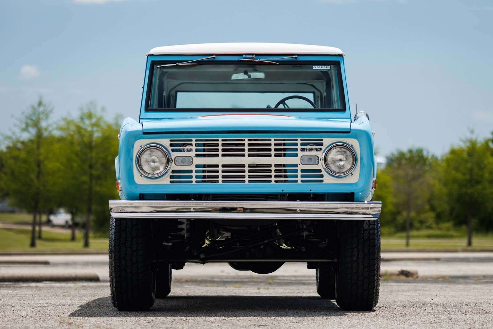 Ford-Bronco-1968-SUV-9