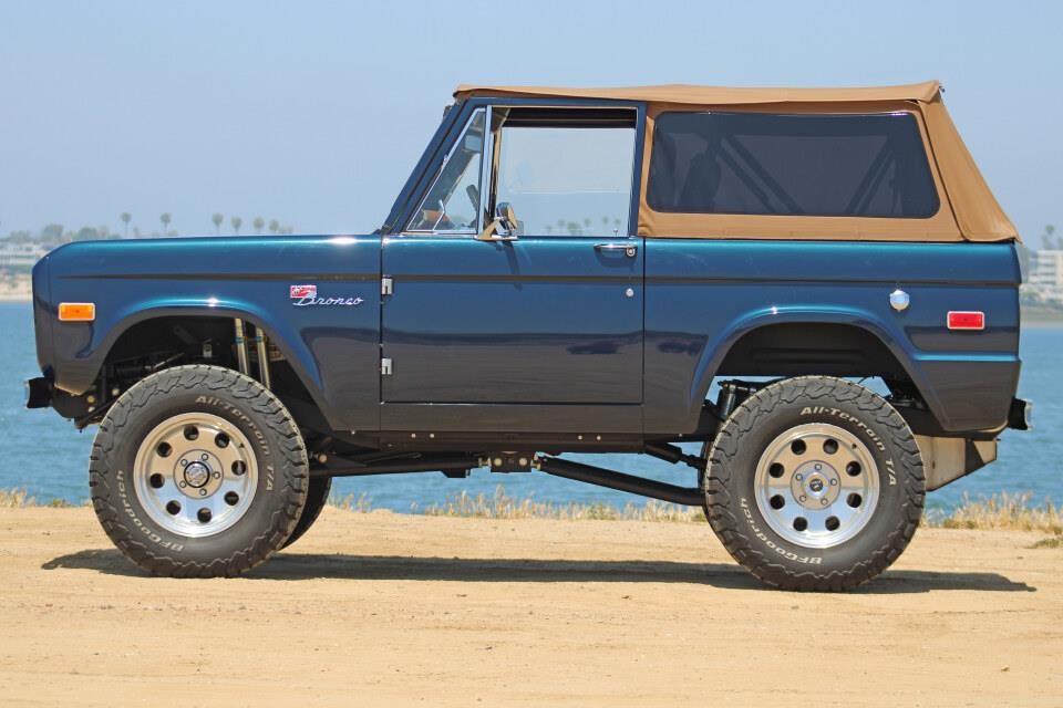 Ford-Bronco-1969-2