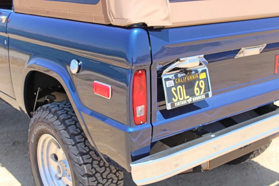 Ford-Bronco-1969-24