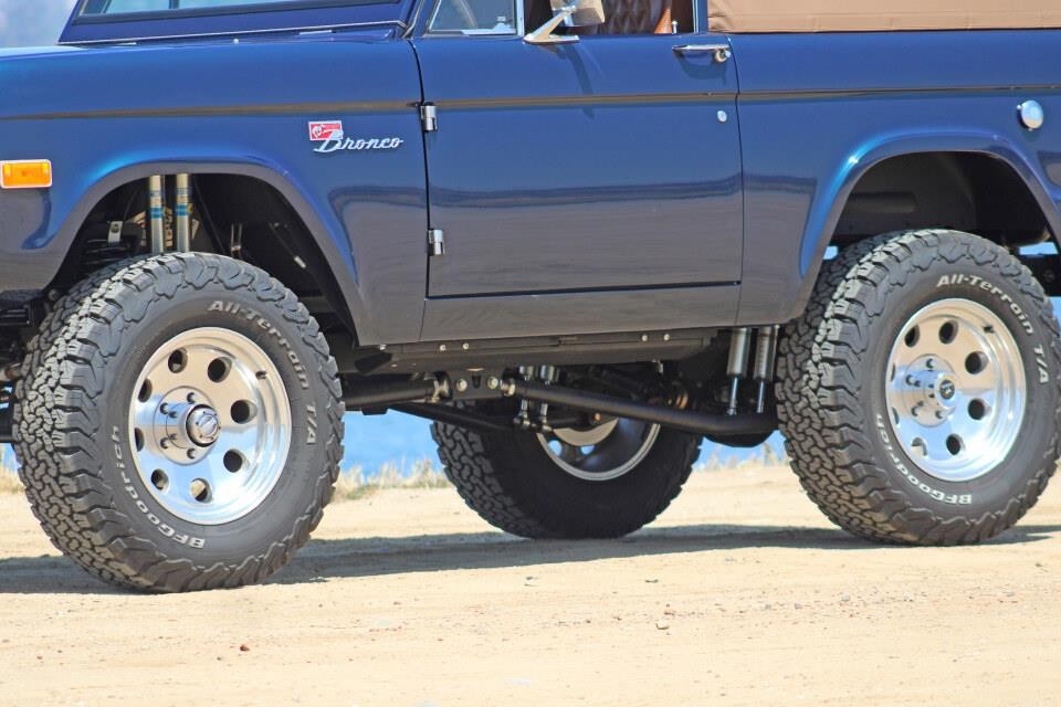 Ford-Bronco-1969-26