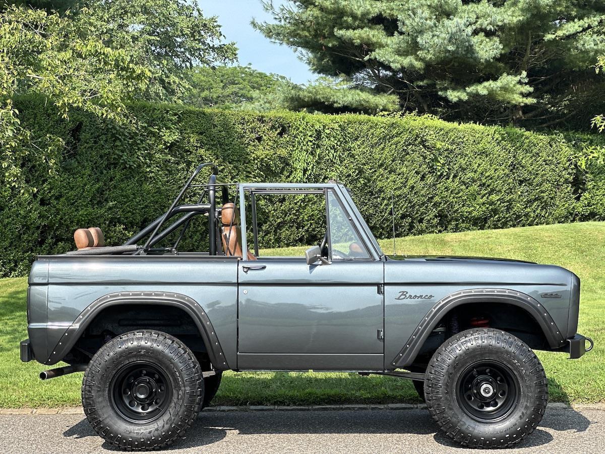 Ford-Bronco-1969-Convertible-11