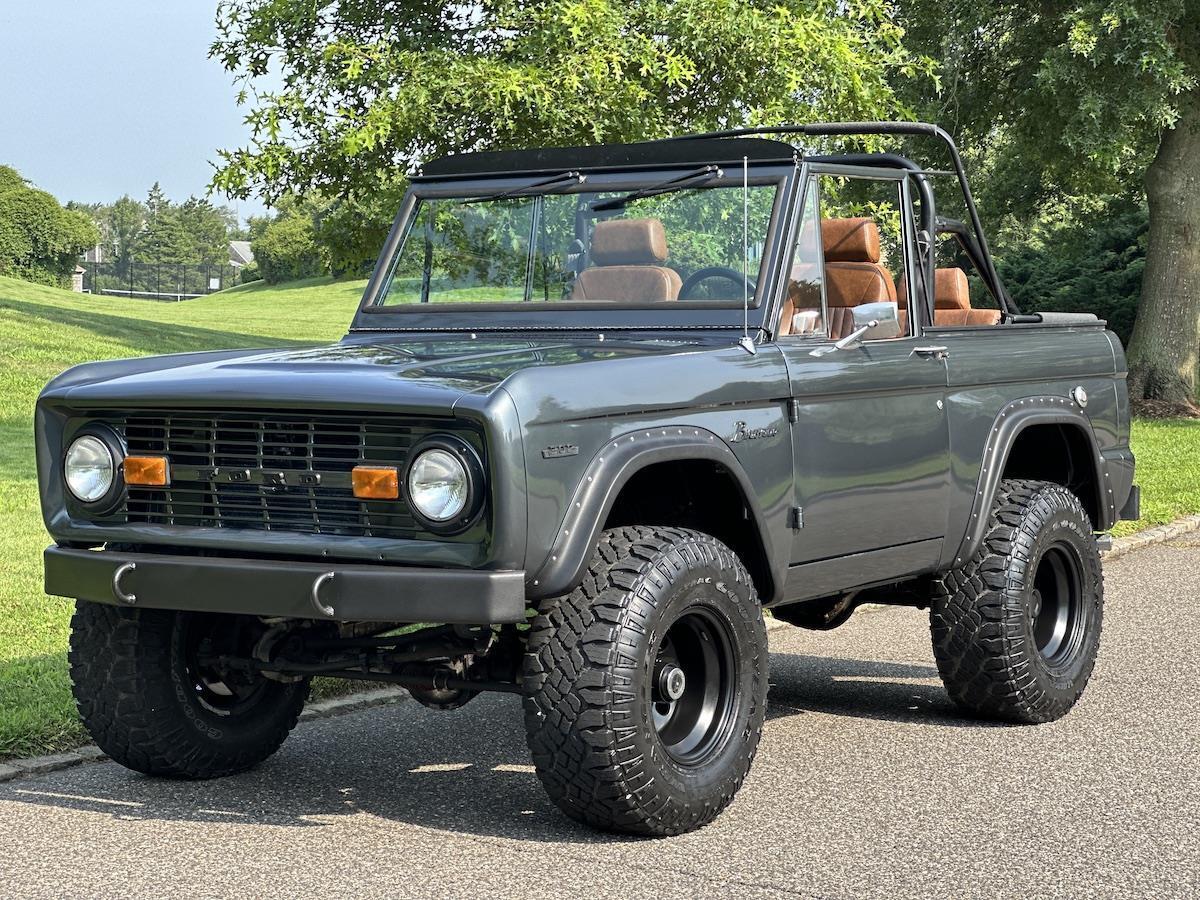 Ford-Bronco-1969-Convertible-18