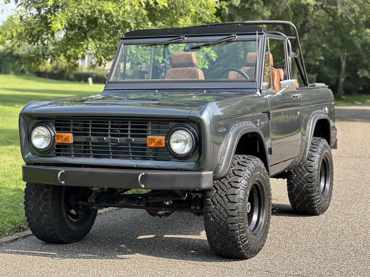 Ford-Bronco-1969-Convertible-19