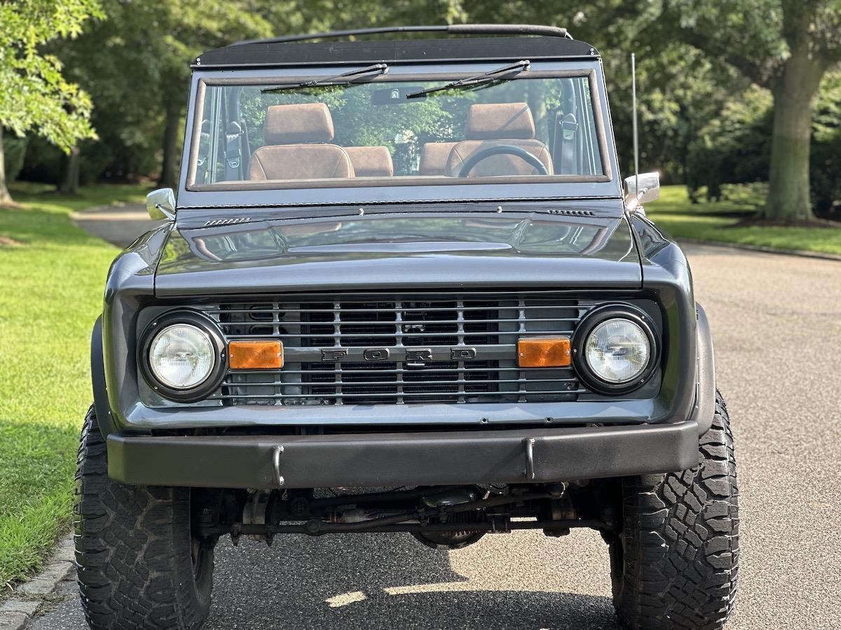 Ford-Bronco-1969-Convertible-20