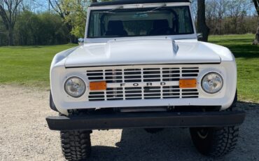 Ford-Bronco-1969-SUV-1