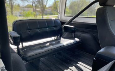 Ford-Bronco-1969-SUV-10