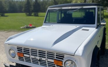 Ford-Bronco-1969-SUV-2