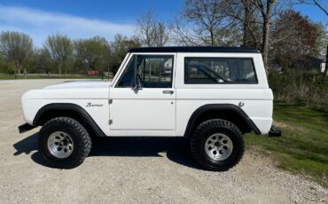 Ford-Bronco-1969-SUV-4
