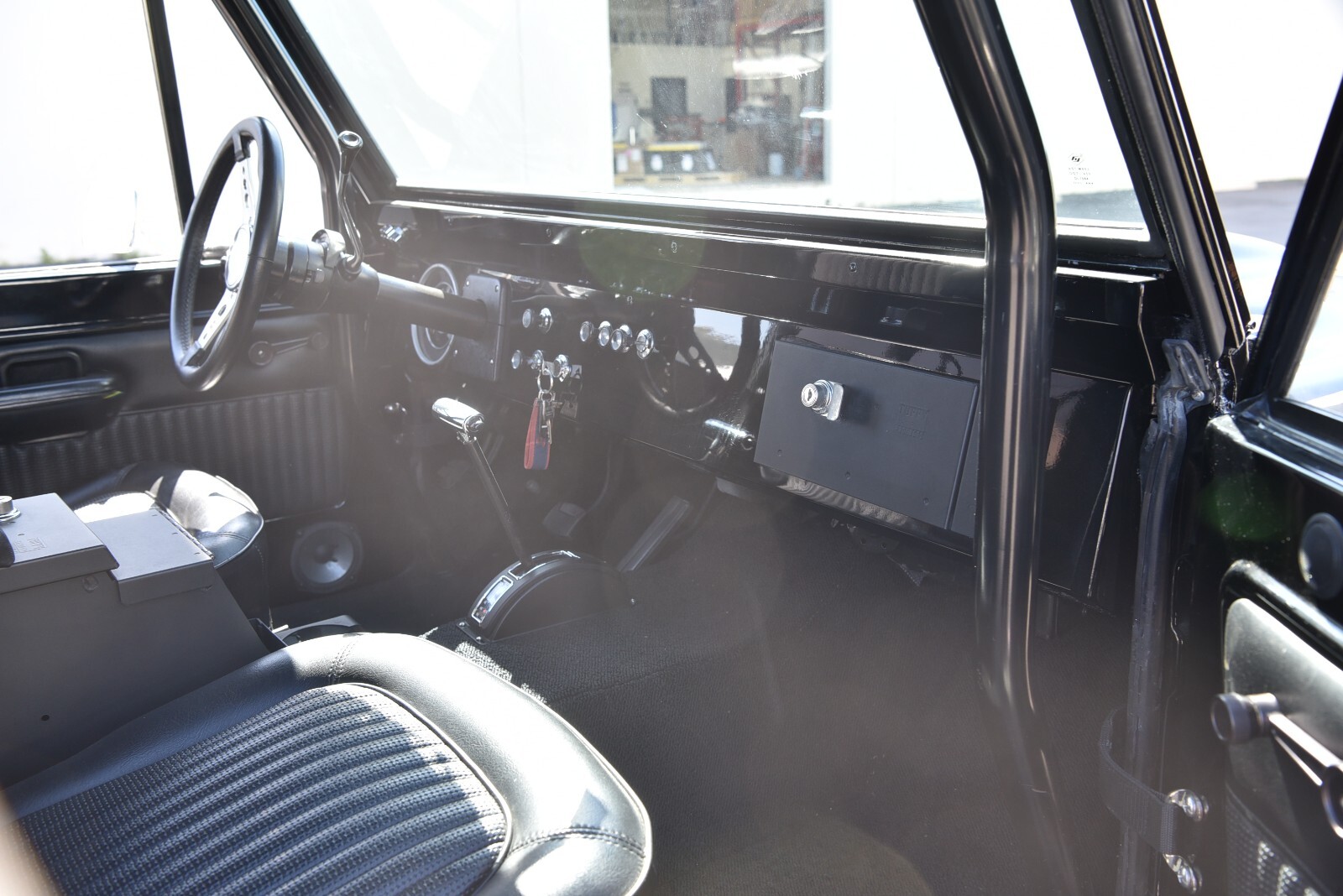 Ford-Bronco-1970-15