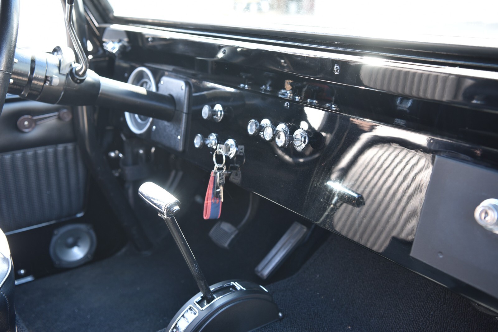 Ford-Bronco-1970-16
