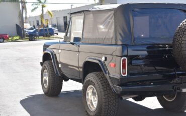 Ford-Bronco-1970-2