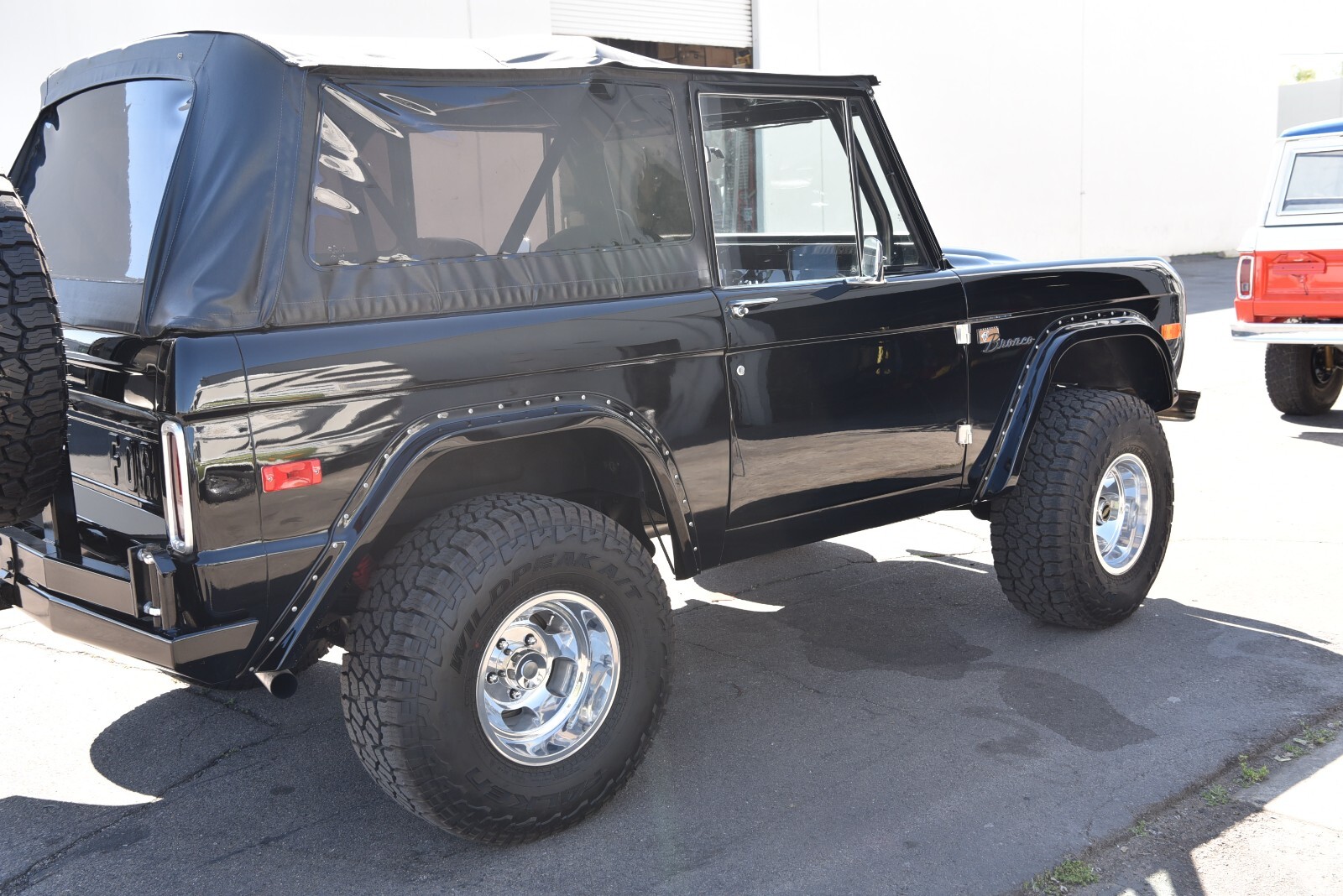 Ford-Bronco-1970-24