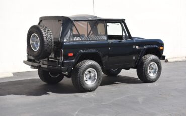 Ford-Bronco-1970-3