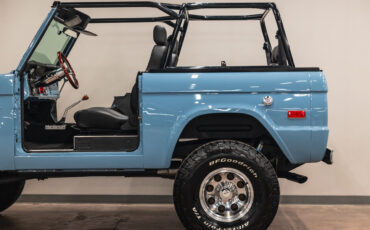 Ford-Bronco-1971-SUV-13