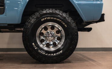 Ford-Bronco-1971-SUV-14