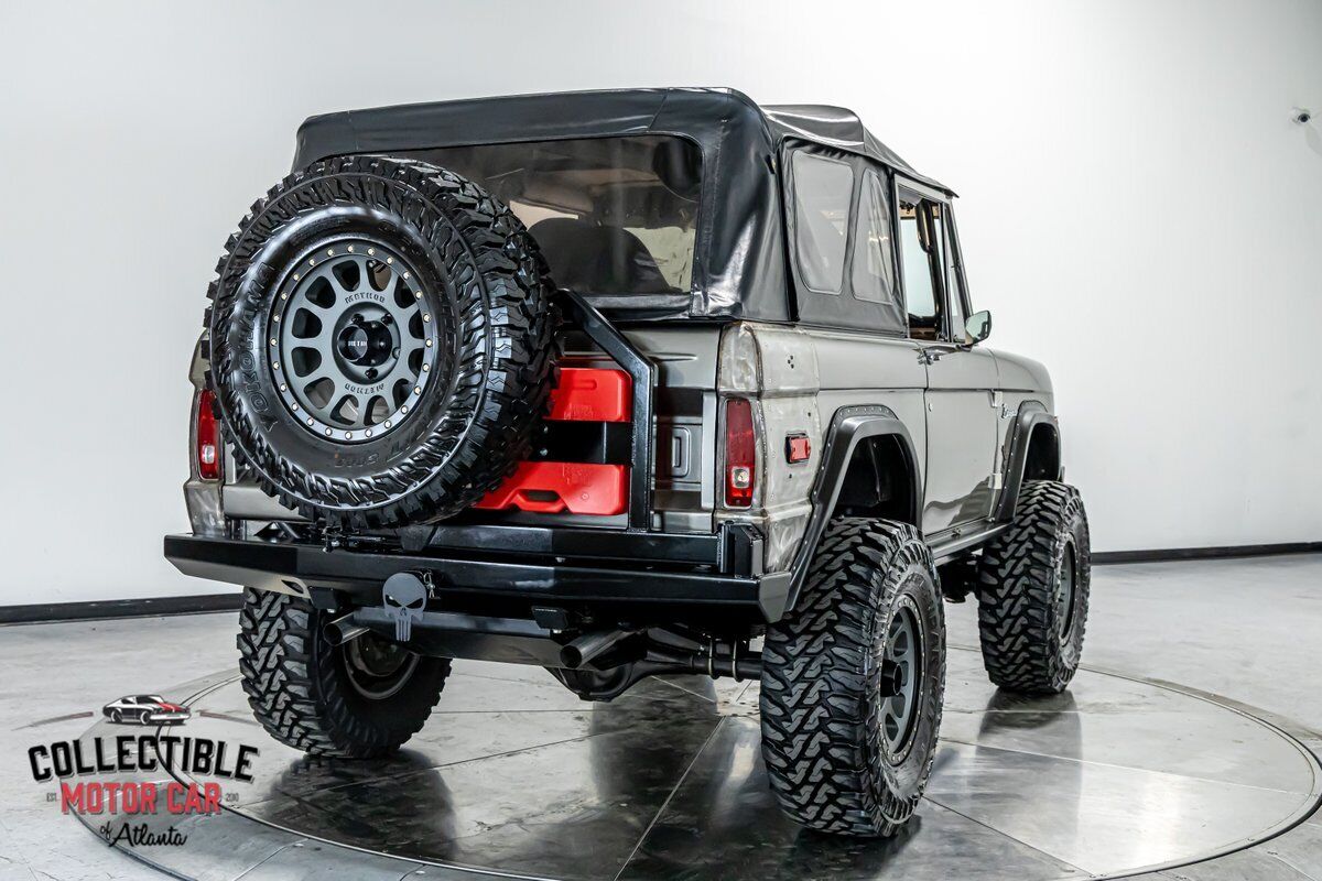 Ford-Bronco-1971-SUV-17