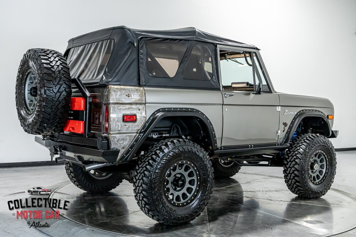 Ford-Bronco-1971-SUV-19