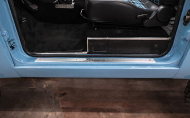 Ford-Bronco-1971-SUV-30
