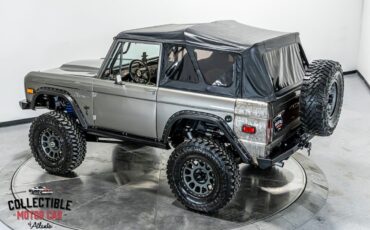 Ford-Bronco-1971-SUV-32